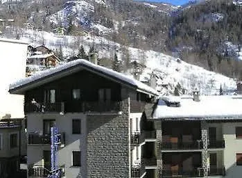 Al Caminetto 2* アオスタ